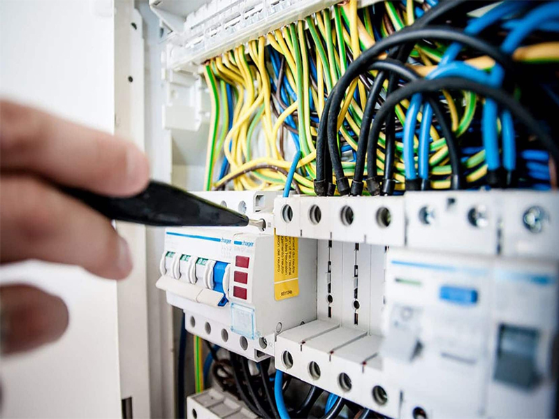 Những tiêu chí thiết yếu đánh giá tủ điện công nghiệp chất lượng 