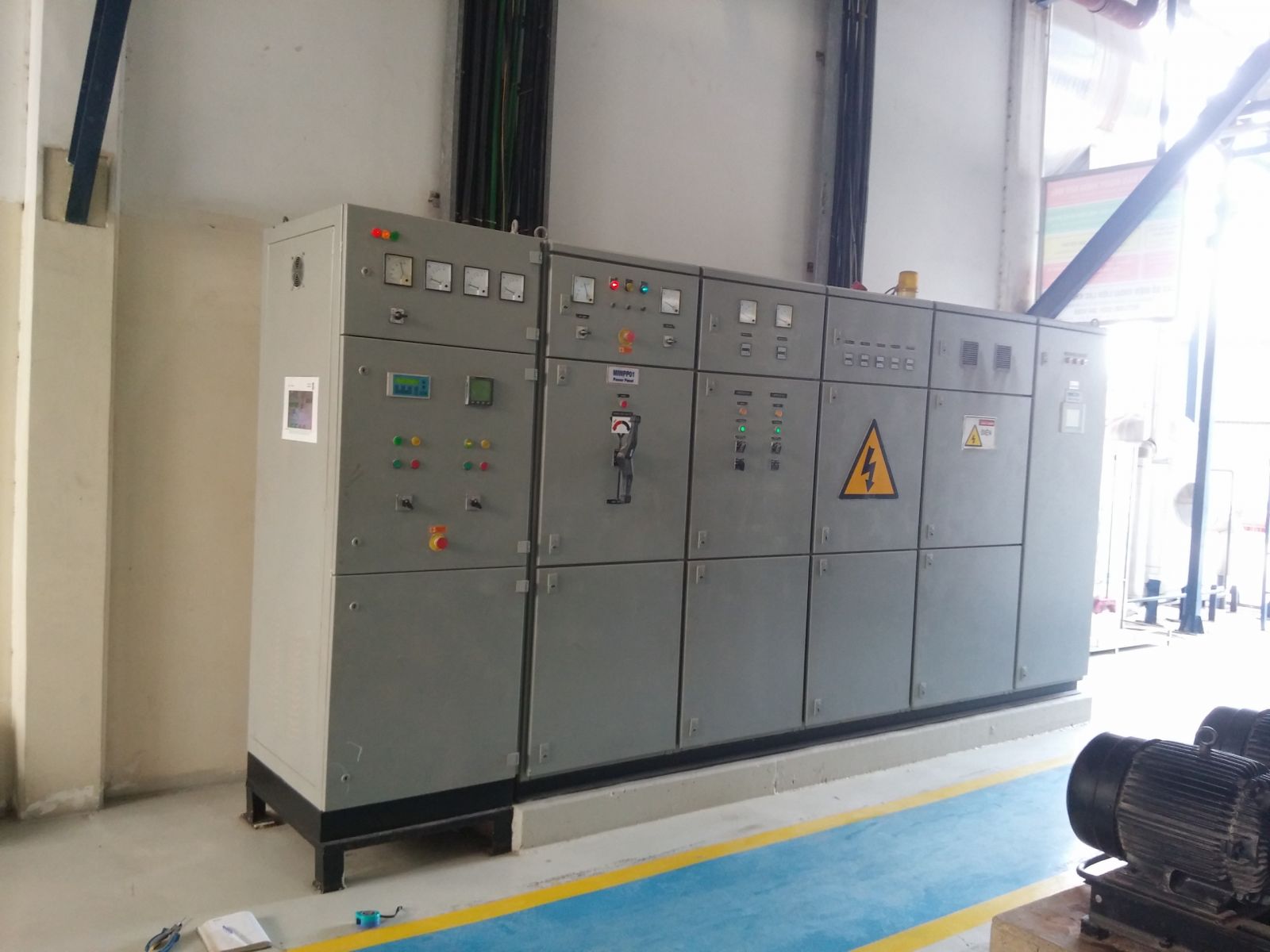 Tủ điện, tủ điện phân phối, tủ điện điều khiển chính hãng mới nhất 2019