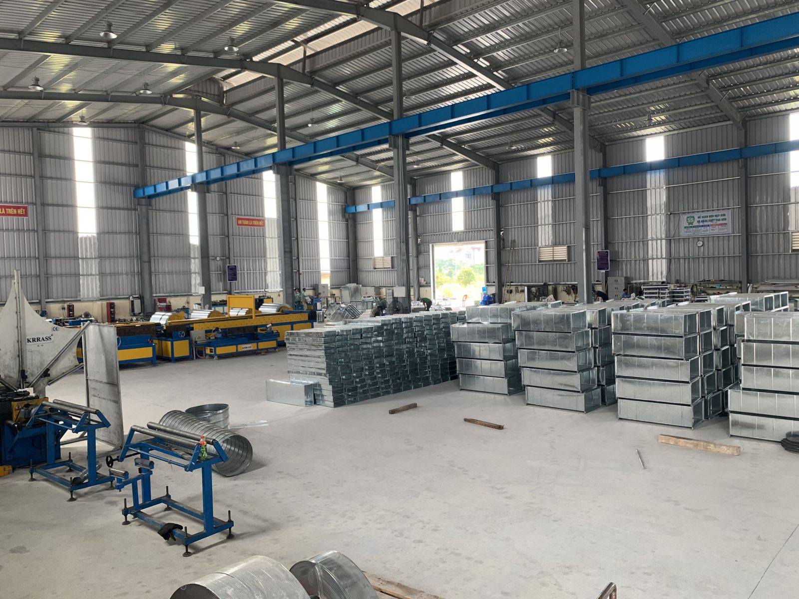 Nhà máy sản xuất ống gió