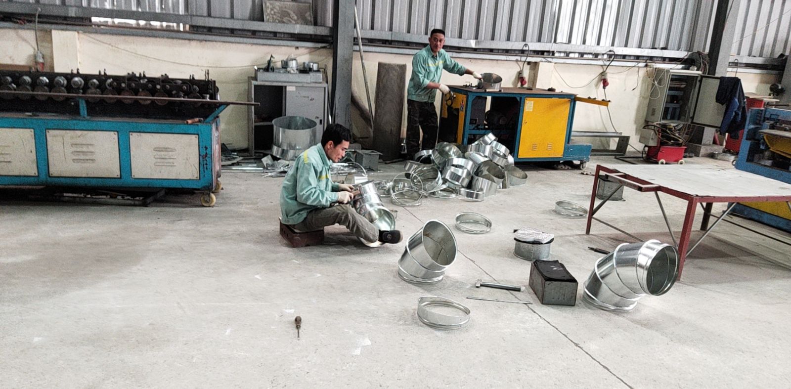 hình ảnh sản xuất tại nhà máy